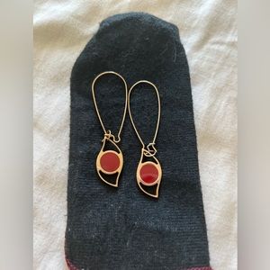 Vintage Chalcedony carnelian stone drop earrings.
